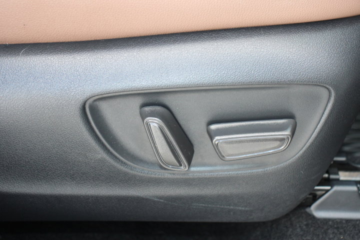 Certified 2025 Toyota Grand Highlander AWD image 25