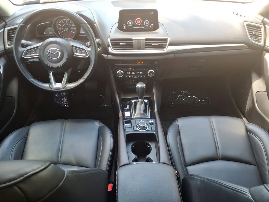 Used 2018 MAZDA MAZDA3 Touring image 9