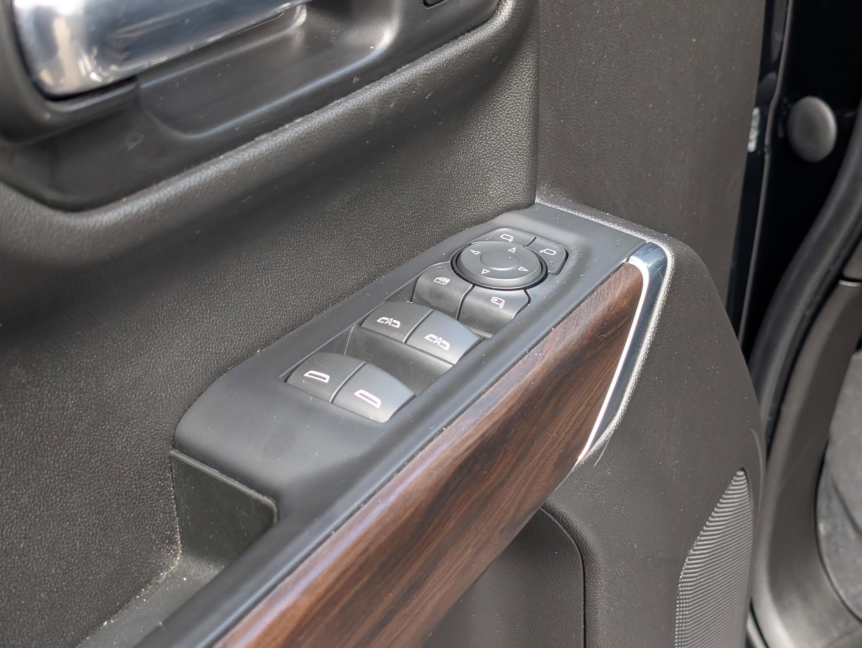 Used 2021 GMC Sierra 1500 SLT w/ SLT Premium Package image 16