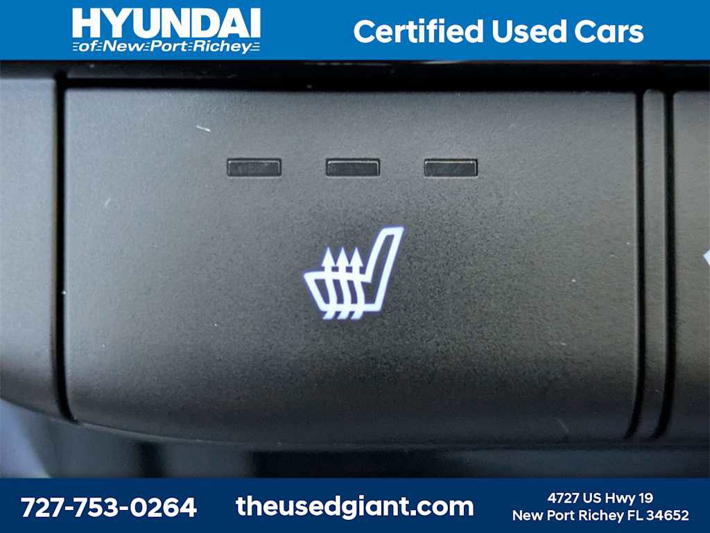 Certified 2025 Hyundai Elantra SEL image 23