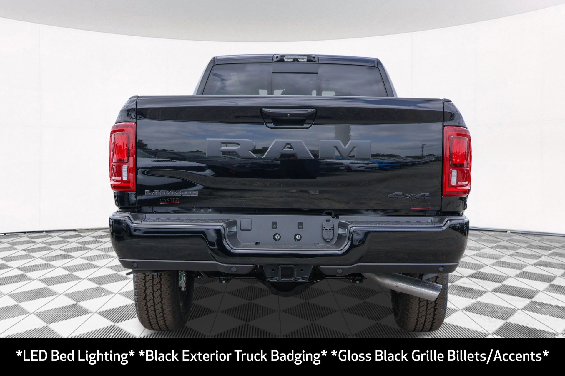 New 2026 RAM 2500 Laramie AWD/4WD image 15