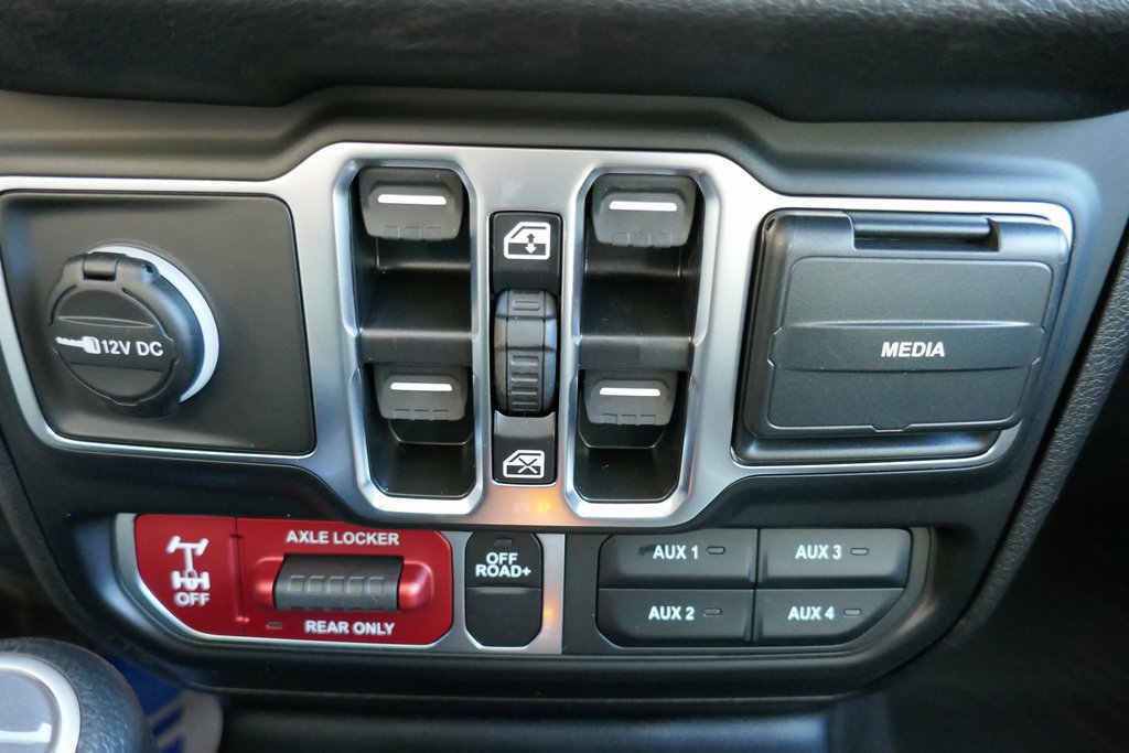 New 2026 Jeep Gladiator Sport AWD/4WD image 20