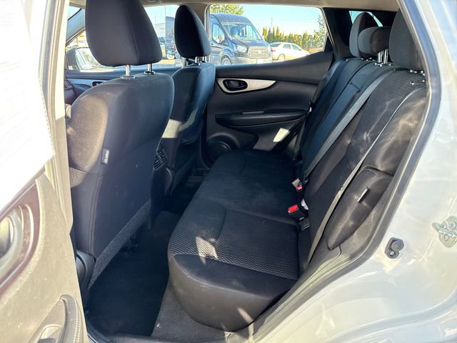 Used 2021 Nissan Rogue Sport S image 14