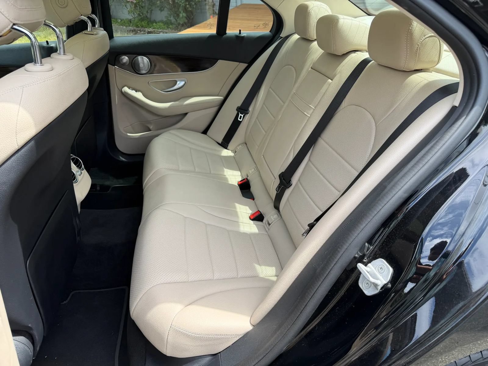 Used 2016 Mercedes-Benz C 300 4MATIC Sedan image 30