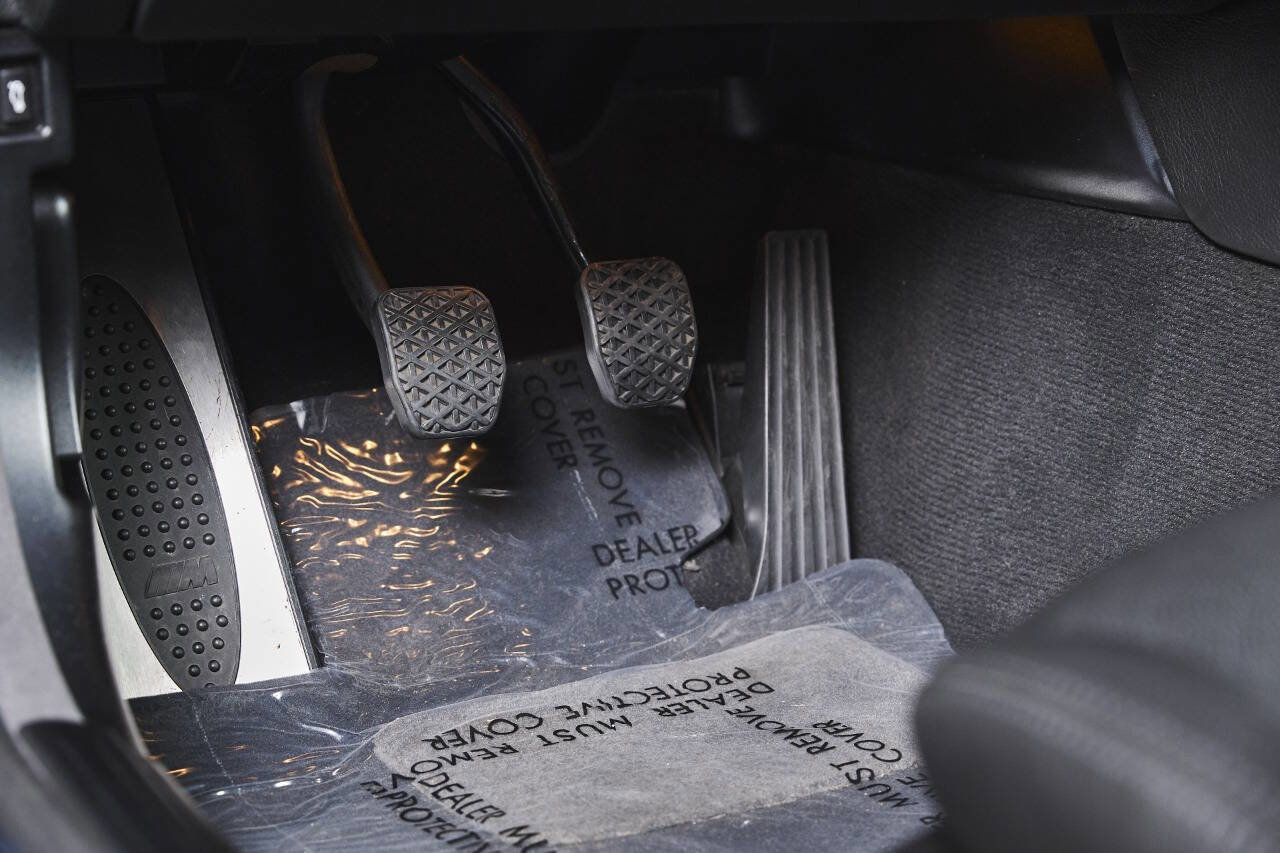 Used 2009 BMW M6 Coupe image 41