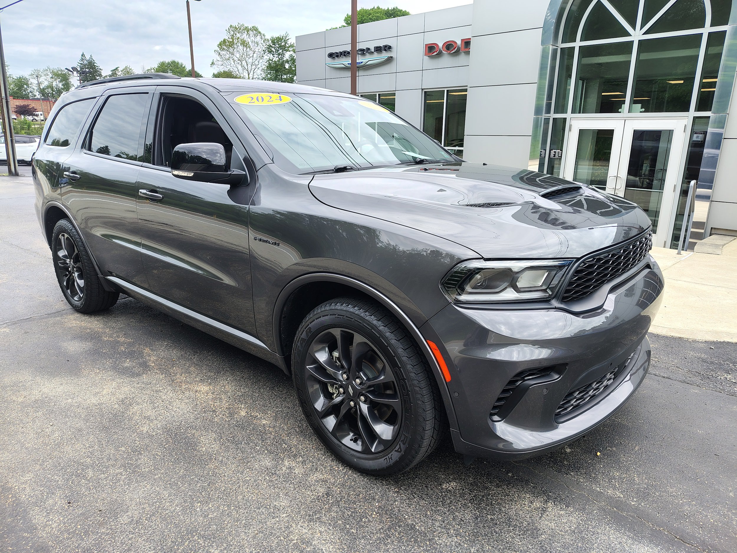 Certified 2024 Dodge Durango R/T AWD/4WD image 2