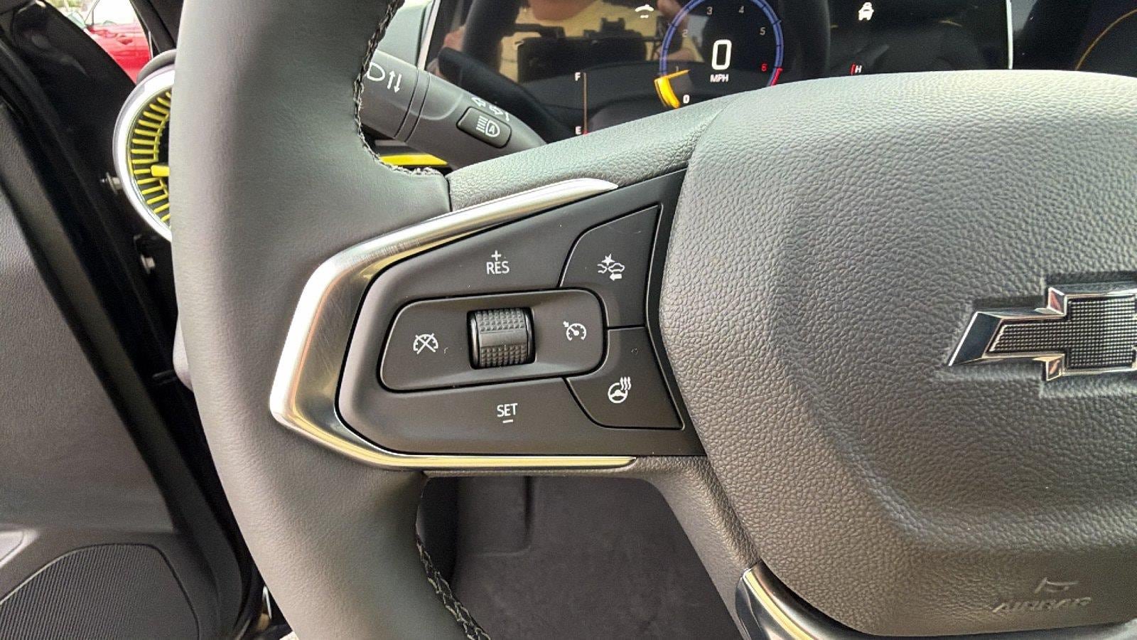 New 2026 Chevrolet Trax ACTIV w/ Sunroof Package FWD image 24