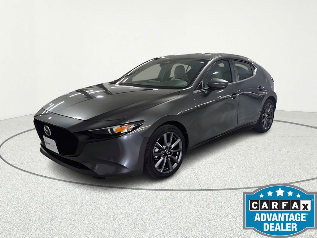 Used 2022 MAZDA MAZDA3 s FWD image 2