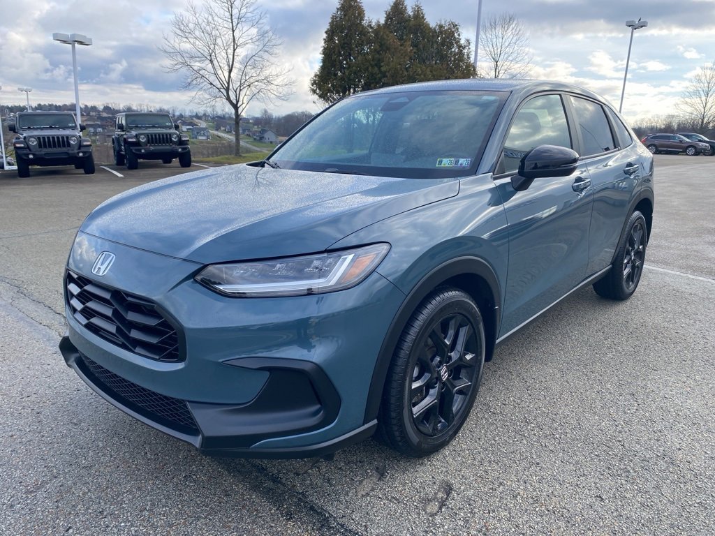 Used 2023 Honda HR-V Sport image 7