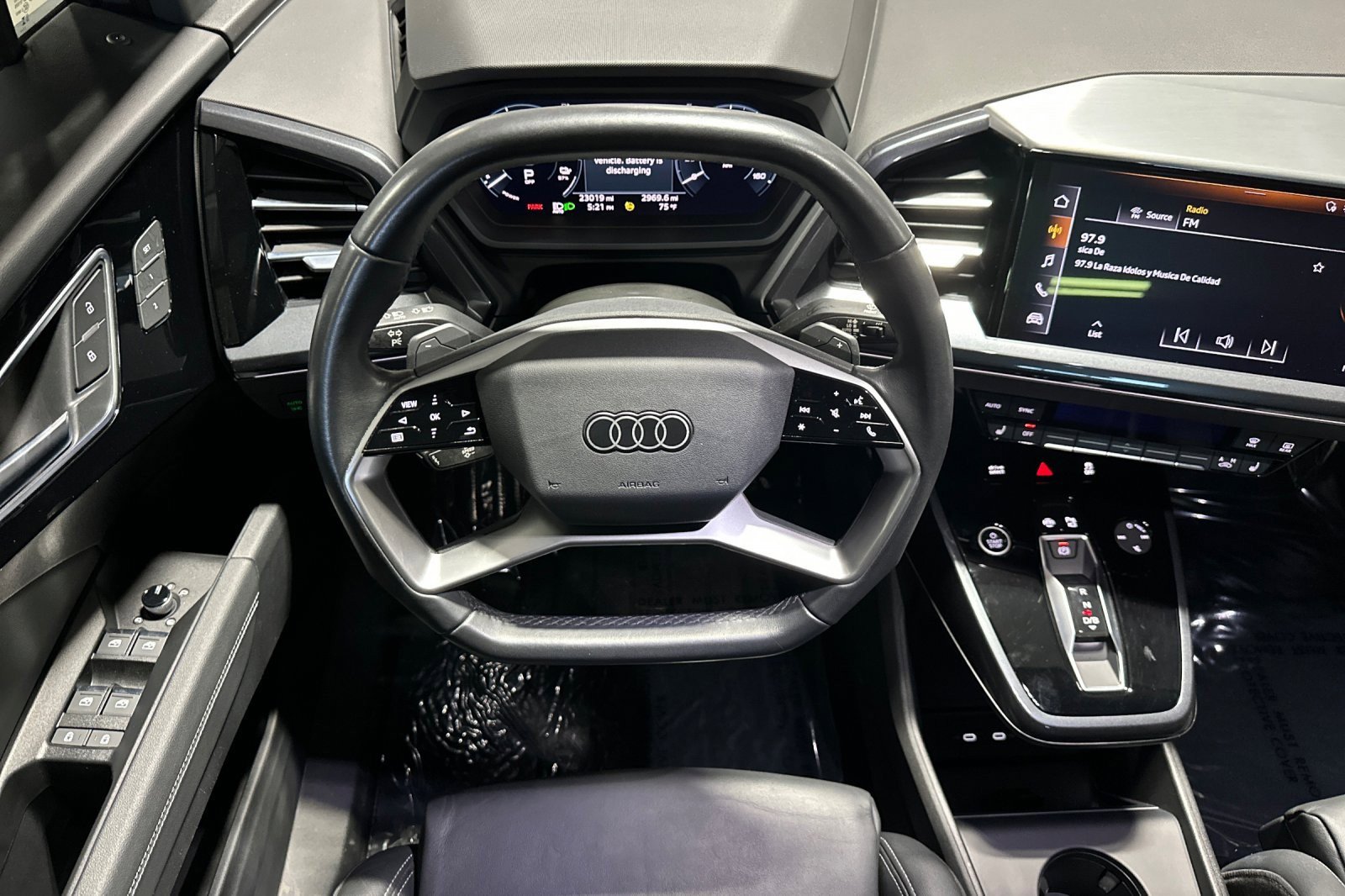 Certified 2023 Audi Q4 e-tron Premium AWD/4WD image 13