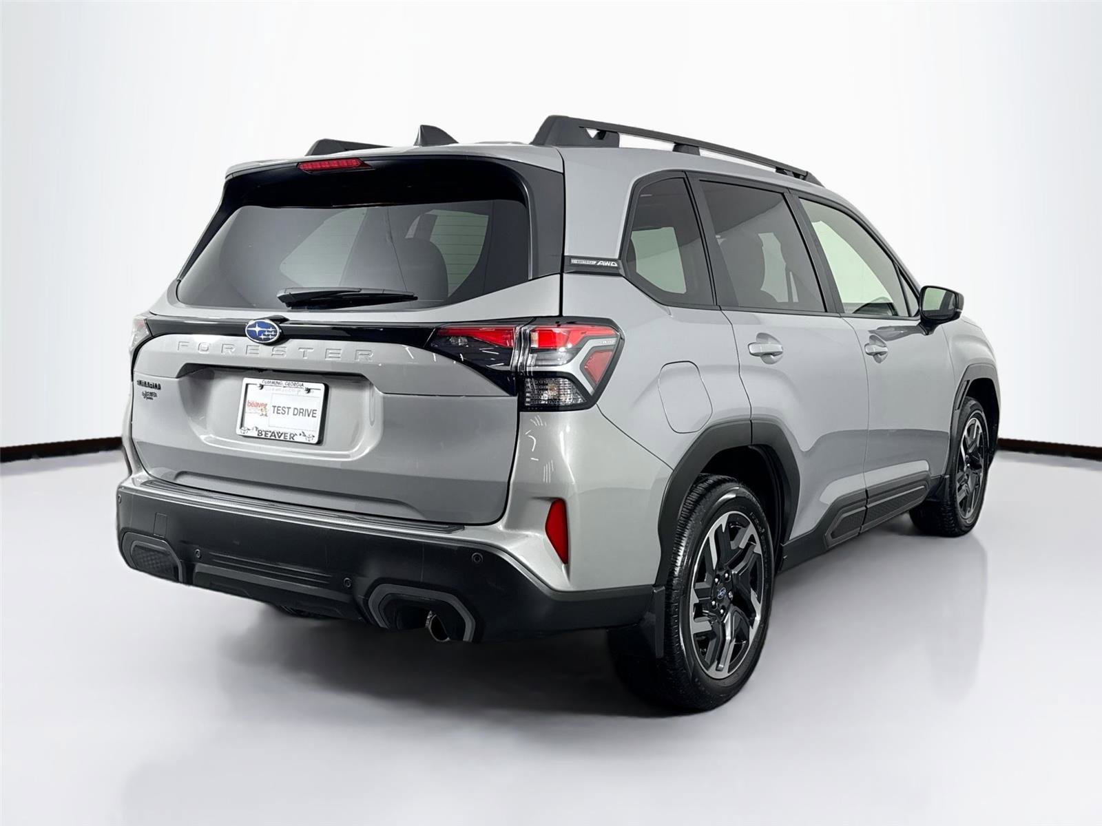 Used 2025 Subaru Forester Limited image 12