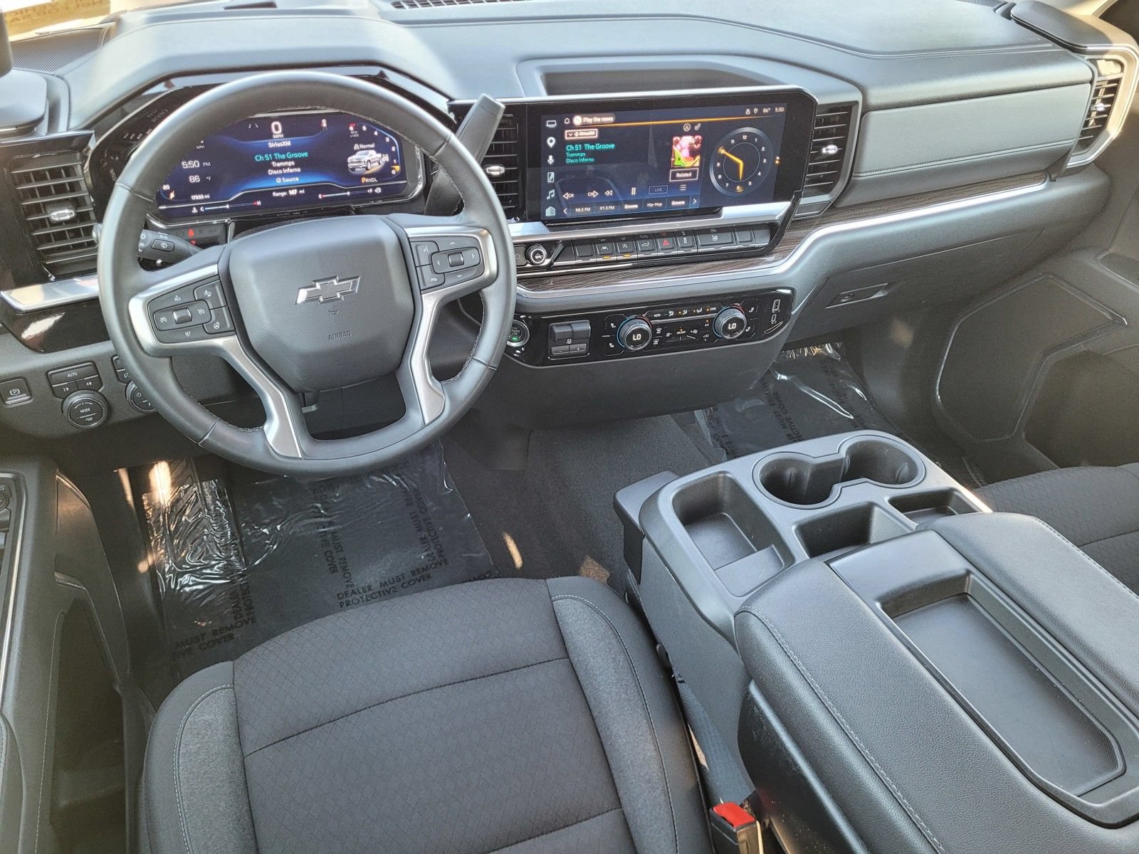 Used 2024 Chevrolet Silverado 1500 RST AWD/4WD image 17