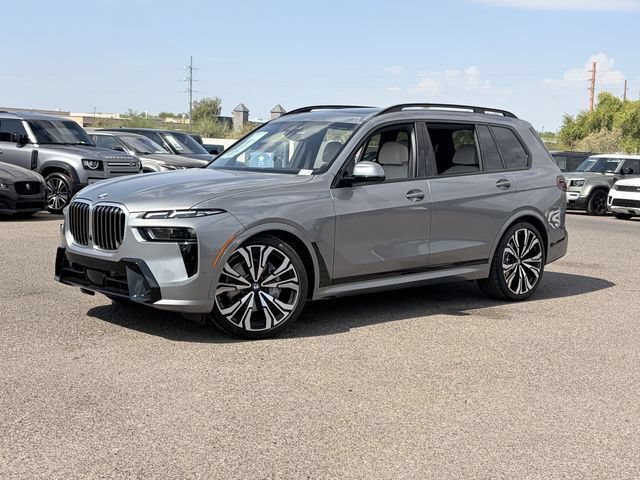 New 2027 BMW X7 xDrive40i w/ M Sport Package AWD/4WD image 2