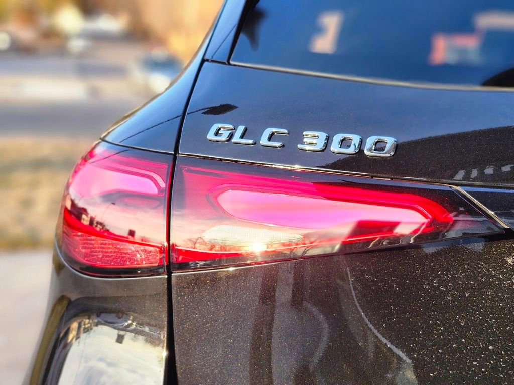 New 2026 Mercedes-Benz GLC 300 4MATIC image 9