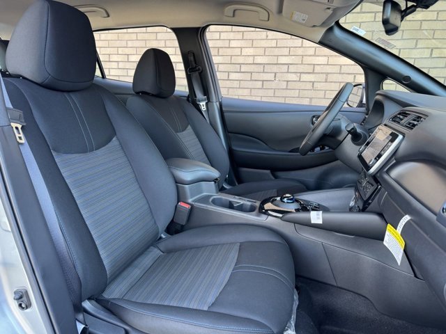 Used 2024 Nissan Leaf SV Plus image 19