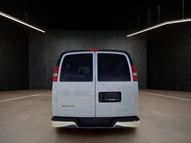 Used 2025 Chevrolet Express 3500 LT w/ LT Preferred Equipment Group RWD image 6