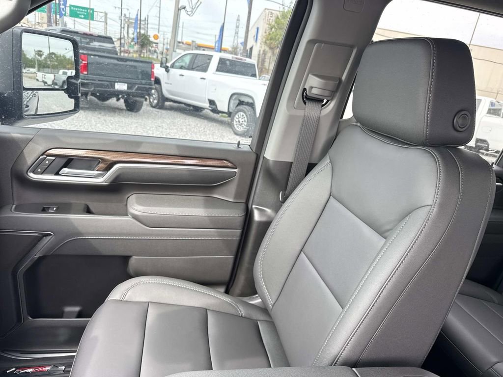 New 2026 Chevrolet Silverado 2500 LT w/ All Star Edition AWD/4WD image 15