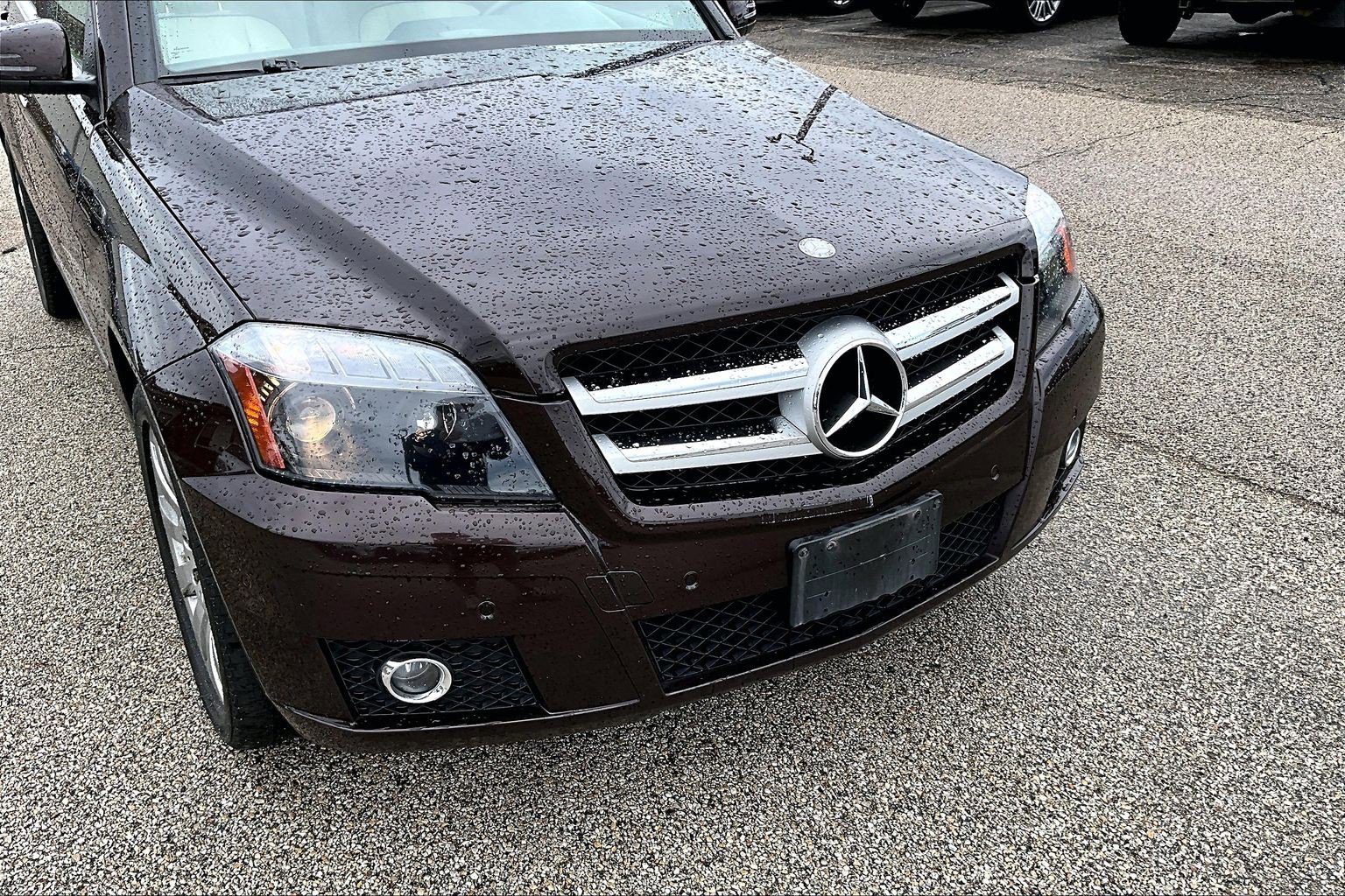 Used 2011 Mercedes-Benz GLK 350 4MATIC image 3