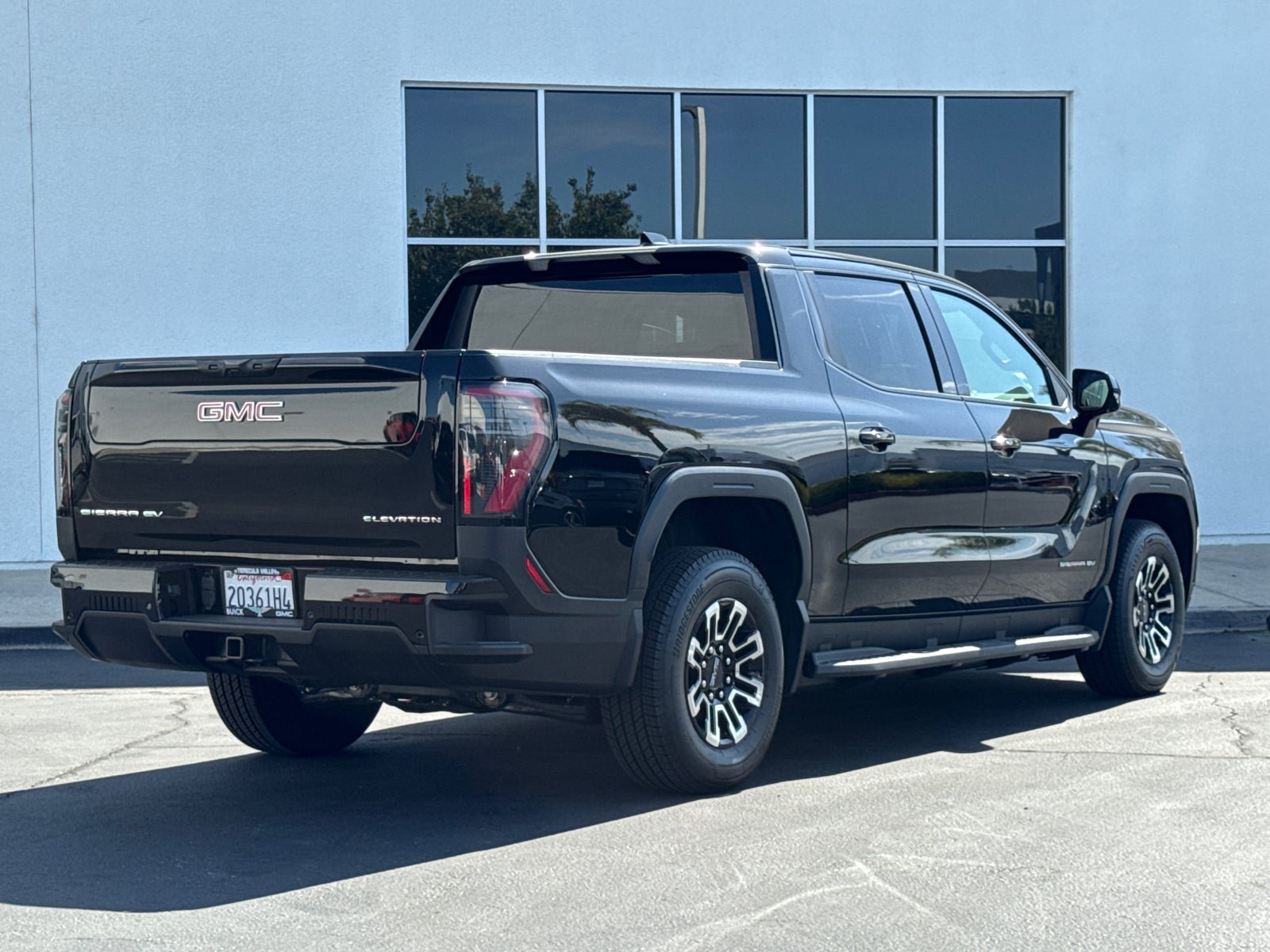 Certified 2026 GMC Sierra EV Elevation AWD/4WD image 14