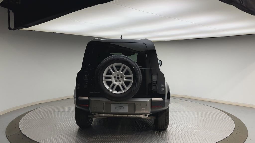 New 2026 Land Rover Defender 110 S AWD/4WD image 3