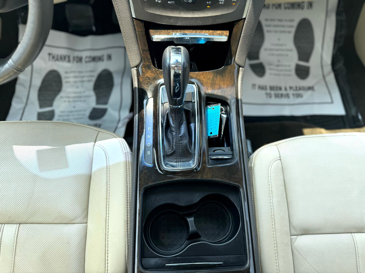 Used 2014 Lincoln MKS AWD w/ Equipment Group 101A image 38