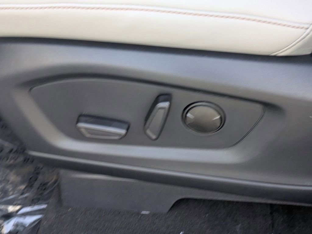 New 2026 Ford Explorer Active image 23