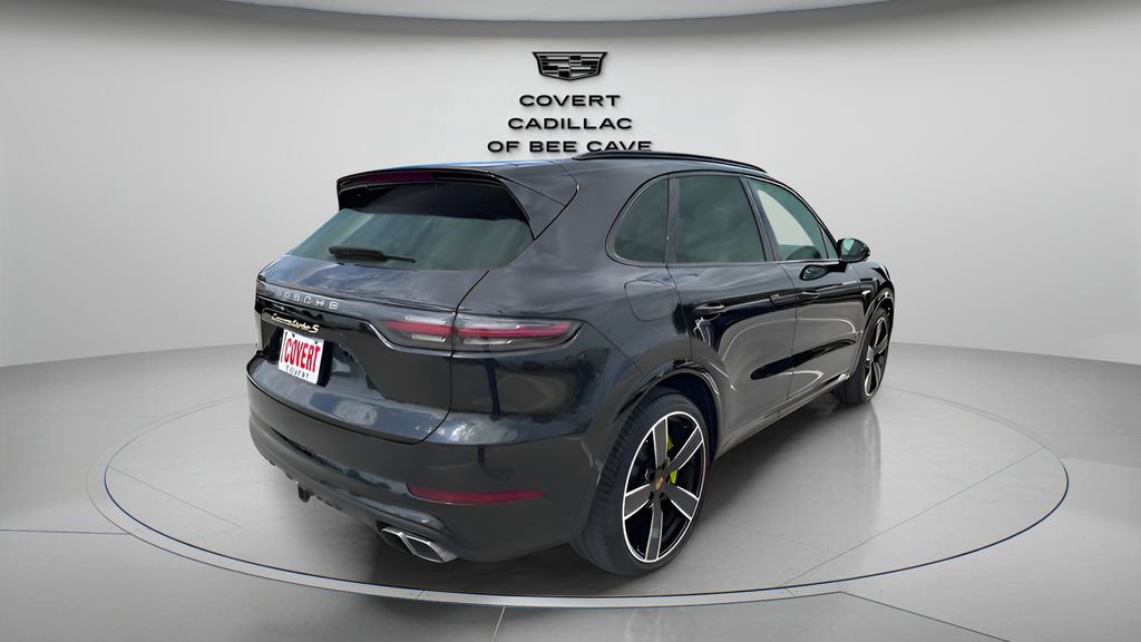 Used 2023 Porsche Cayenne Turbo S image 13