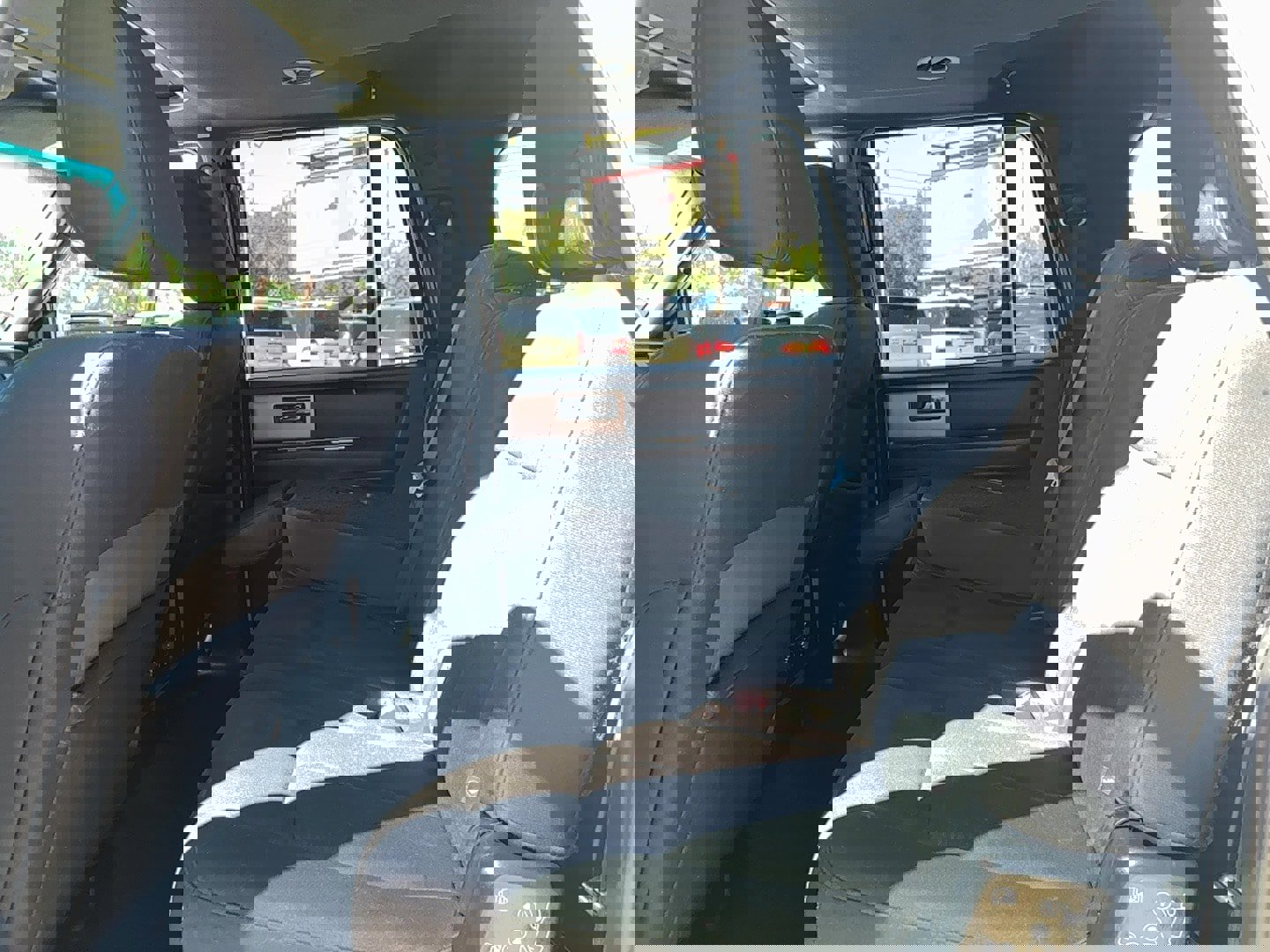 Used 2016 Ford Expedition EL XLT image 12