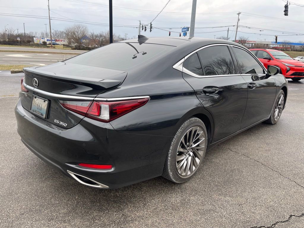 Used 2025 Lexus ES 350 Luxury FWD image 3