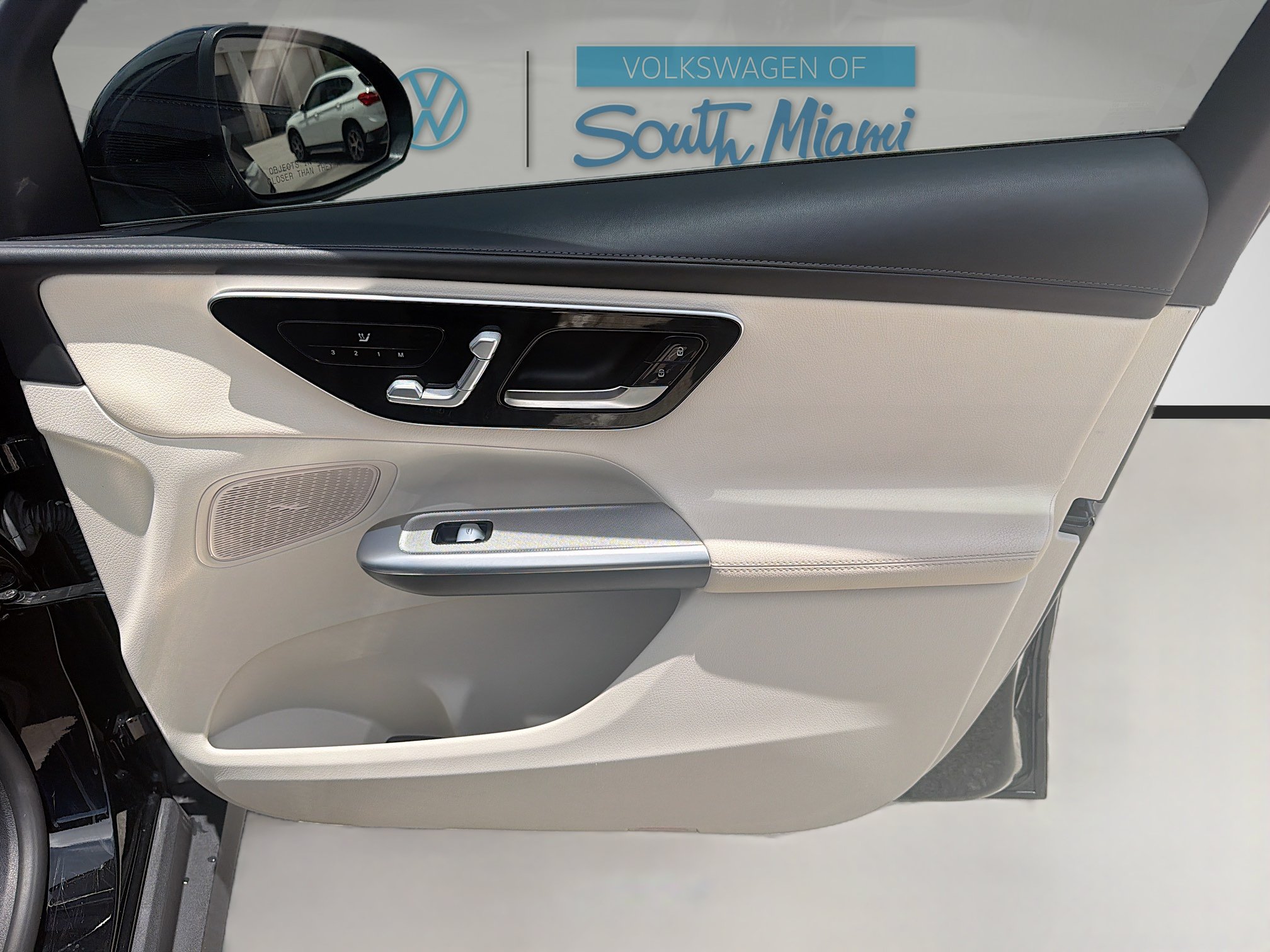 Used 2024 Mercedes-Benz GLC 300 image 33