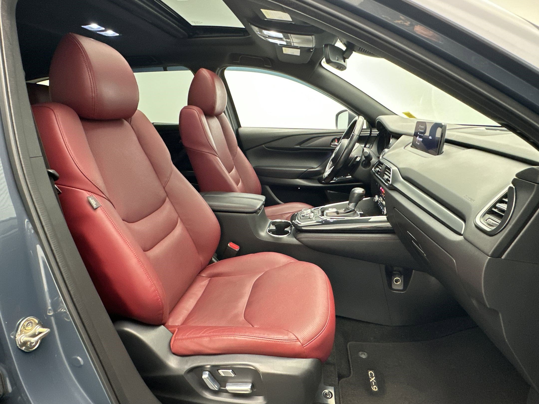 Used 2023 MAZDA CX-9 Carbon Edition image 29