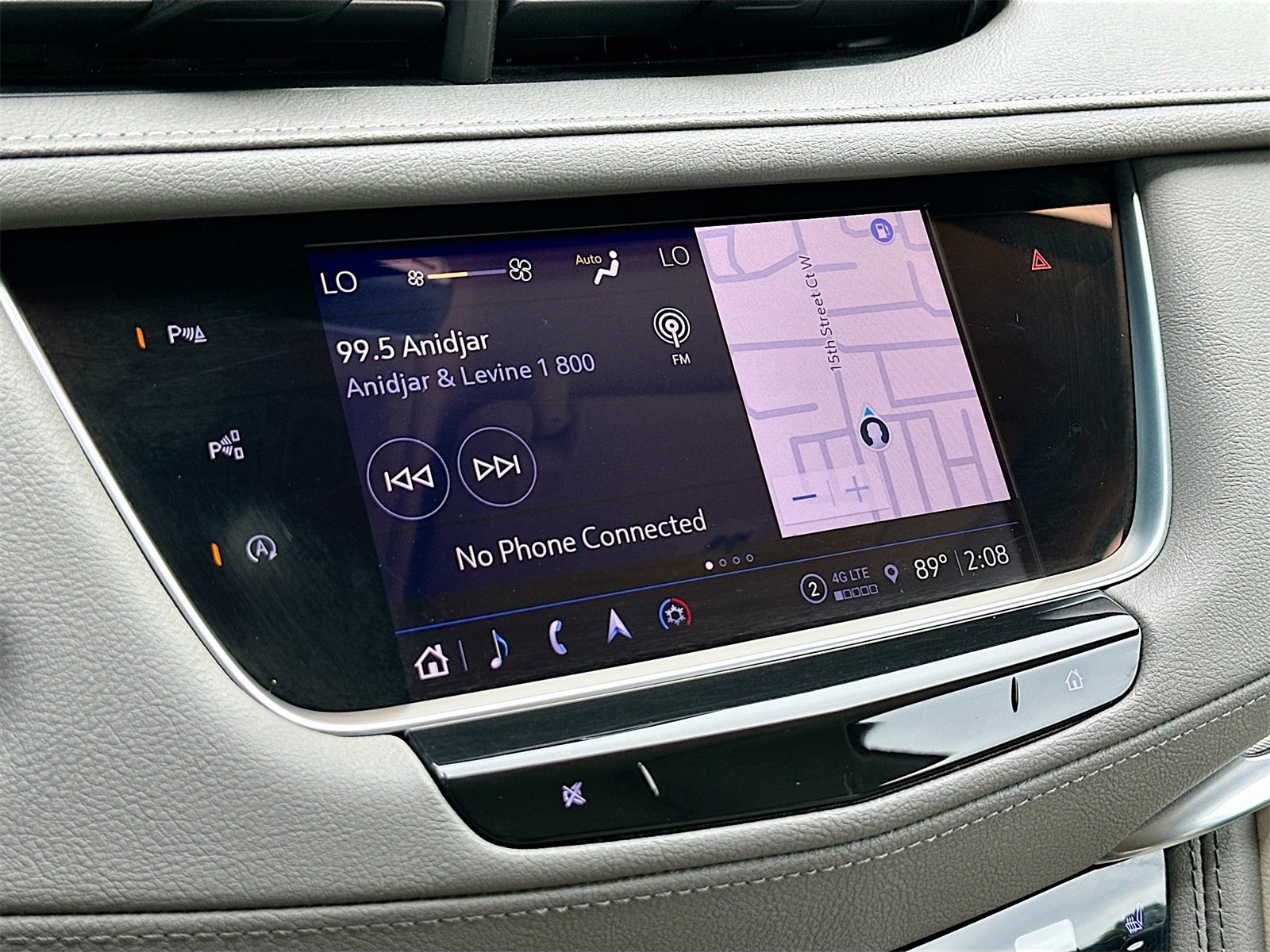 Used 2022 Cadillac XT5 Premium Luxury w/ Technology Package image 15