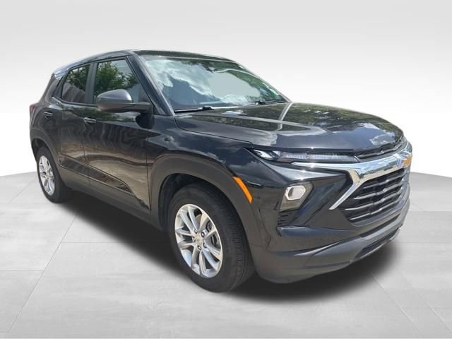 Used 2024 Chevrolet TrailBlazer LS w/ LS Convenience Package image 3