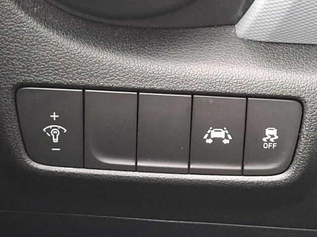 Used 2019 Hyundai Kona SE image 25