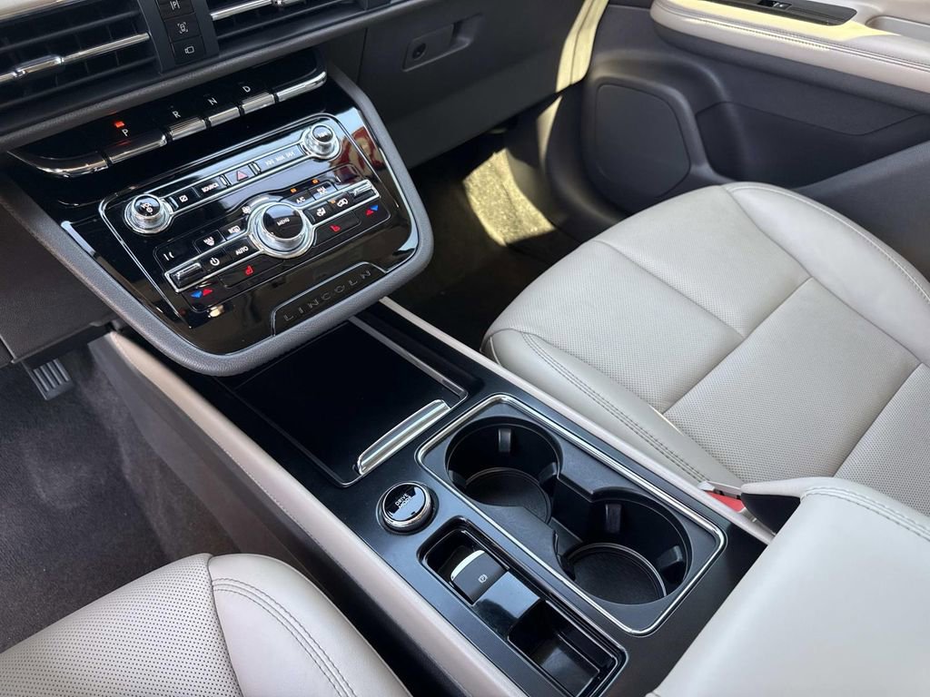 Certified 2020 Lincoln Corsair Reserve image 25