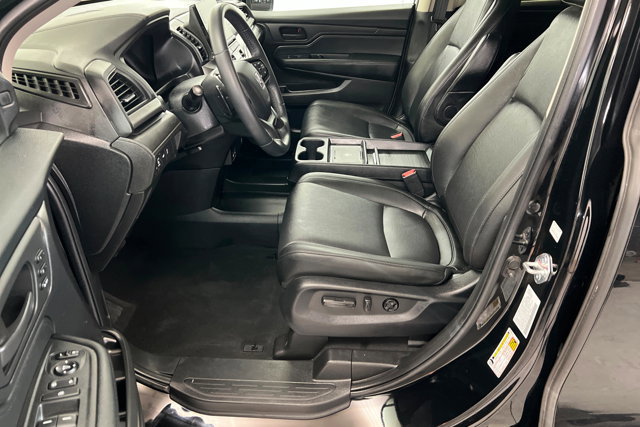 Used 2025 Honda Odyssey EX-L image 17