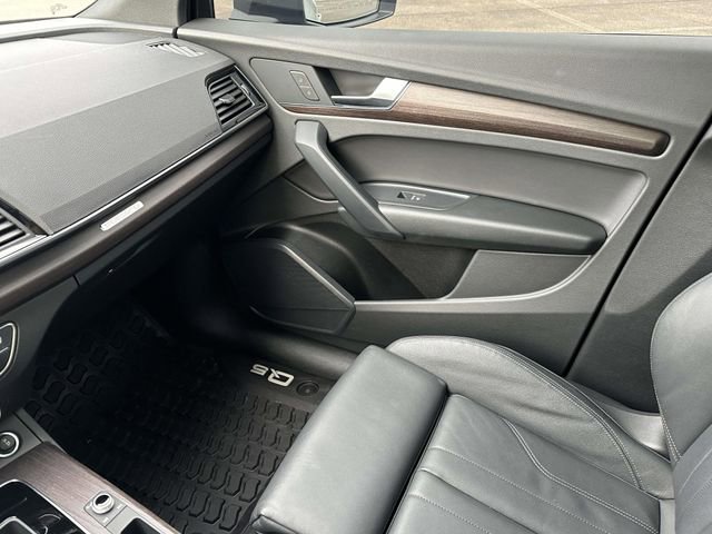 Used 2023 Audi Q5 2.0T Premium w/ Convenience Package image 35