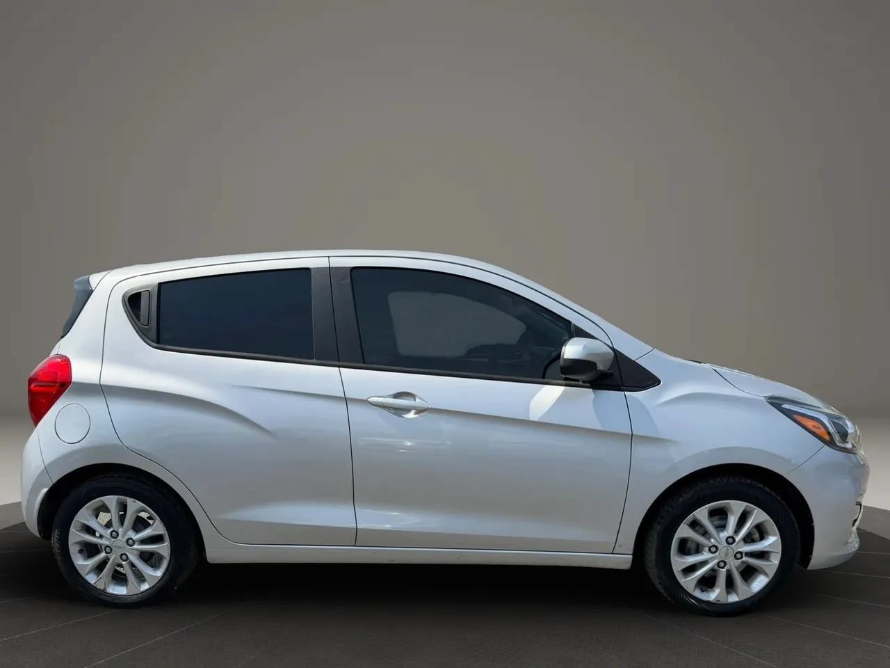 Used 2021 Chevrolet Spark LT FWD image 4