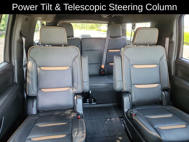 Used 2024 GMC Yukon XL AT4 w/ Technology Package AWD/4WD image 29