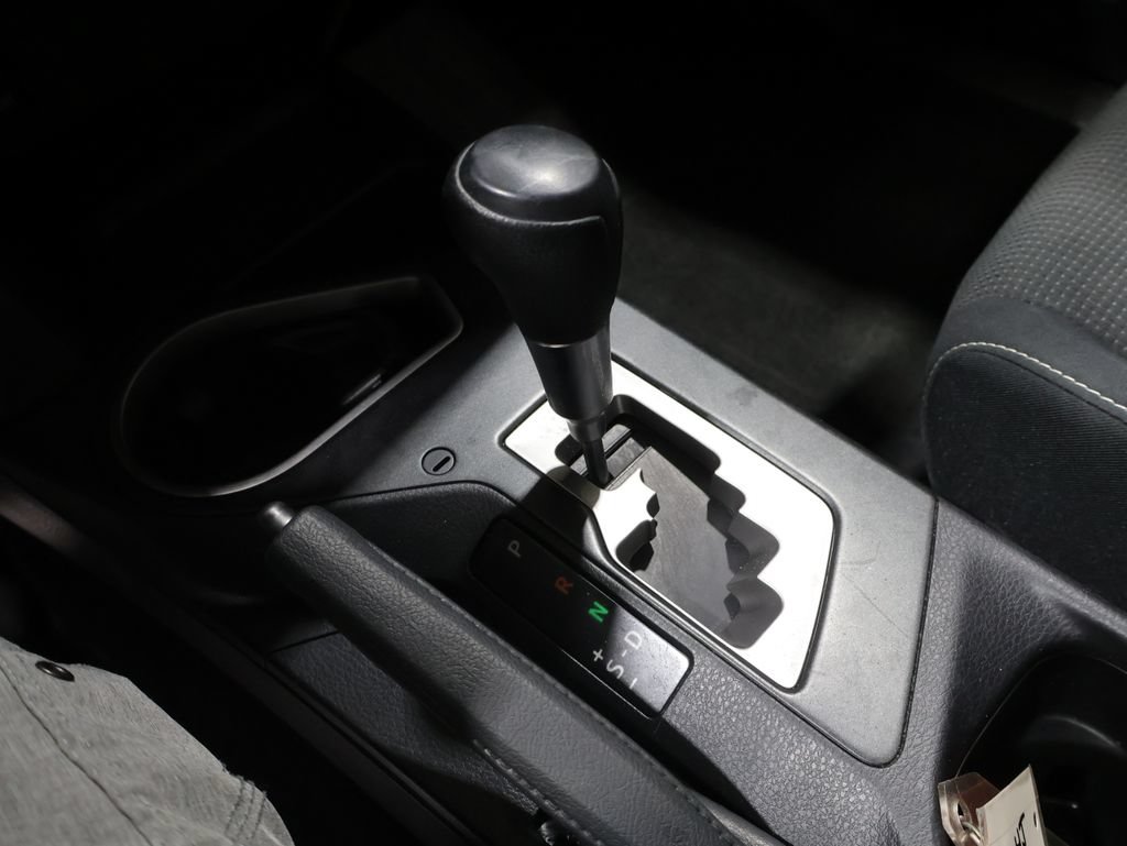 Used 2017 Toyota RAV4 XLE AWD/4WD image 27