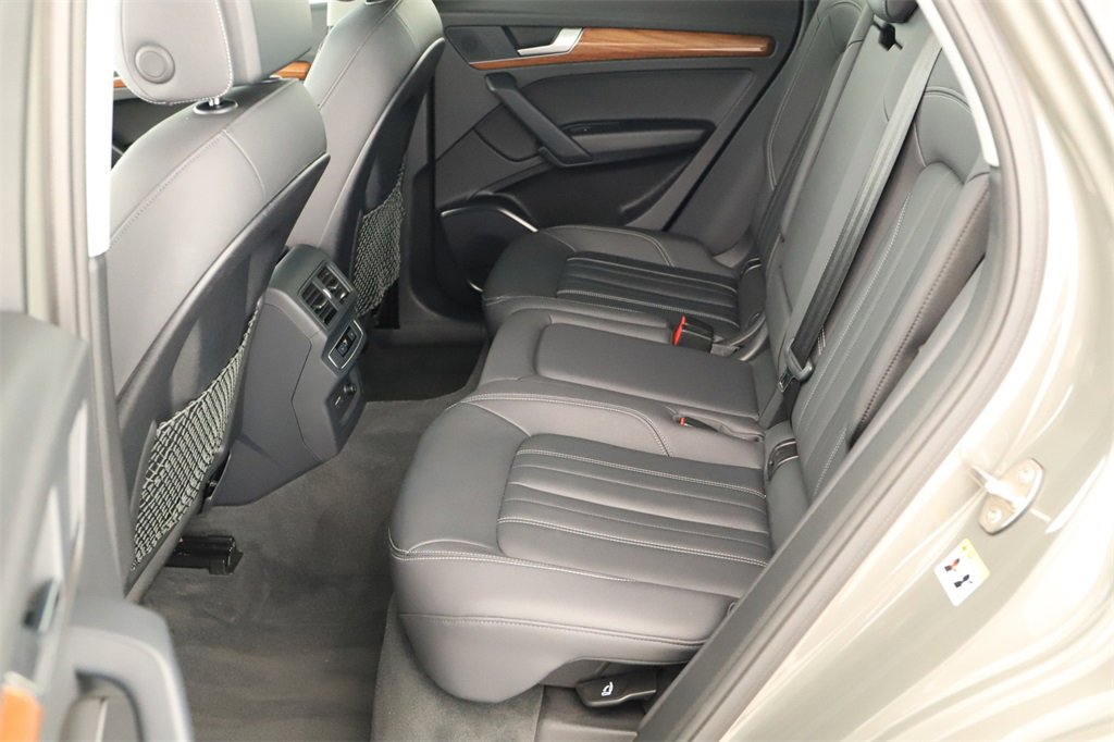 Certified 2023 Audi Q5 2.0T Premium w/ Convenience Package image 28