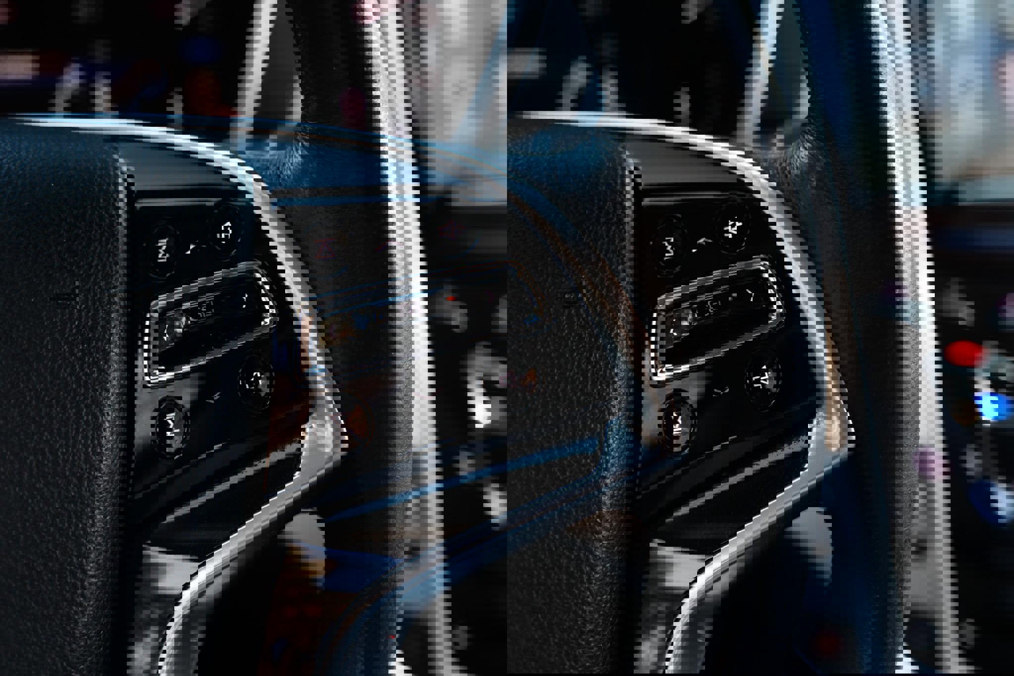 Used 2013 Cadillac SRX Performance w/ Driver Awareness Package image 32