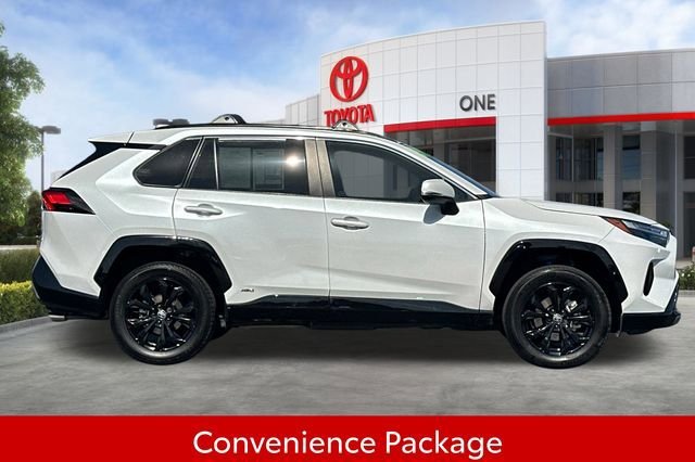 Used 2024 Toyota RAV4 SE w/ Convenience Package AWD/4WD image 3