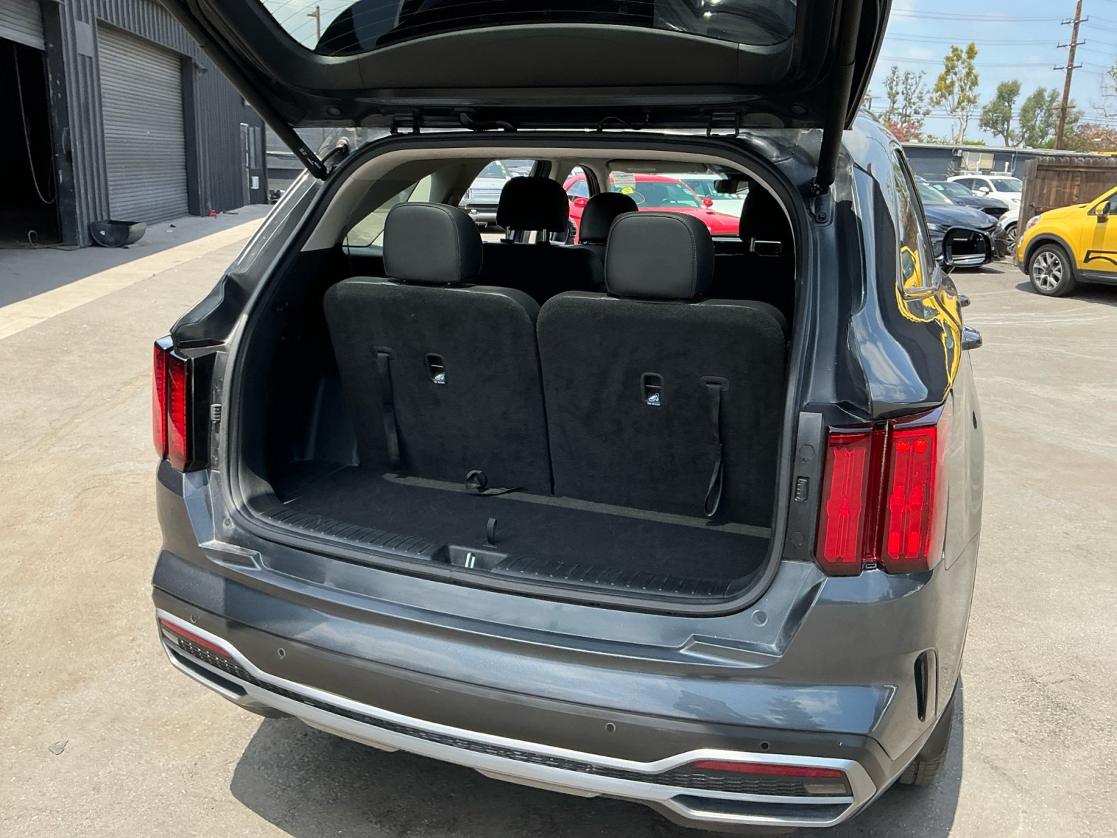 Used 2023 Kia Sorento EX FWD image 19