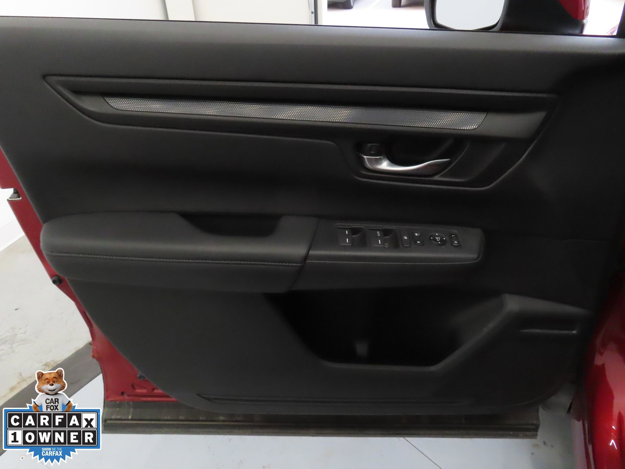 Used 2023 Honda CR-V LX image 11