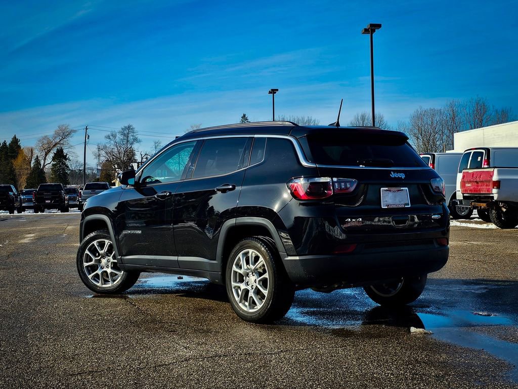 Used 2024 Jeep Compass Latitude image 5