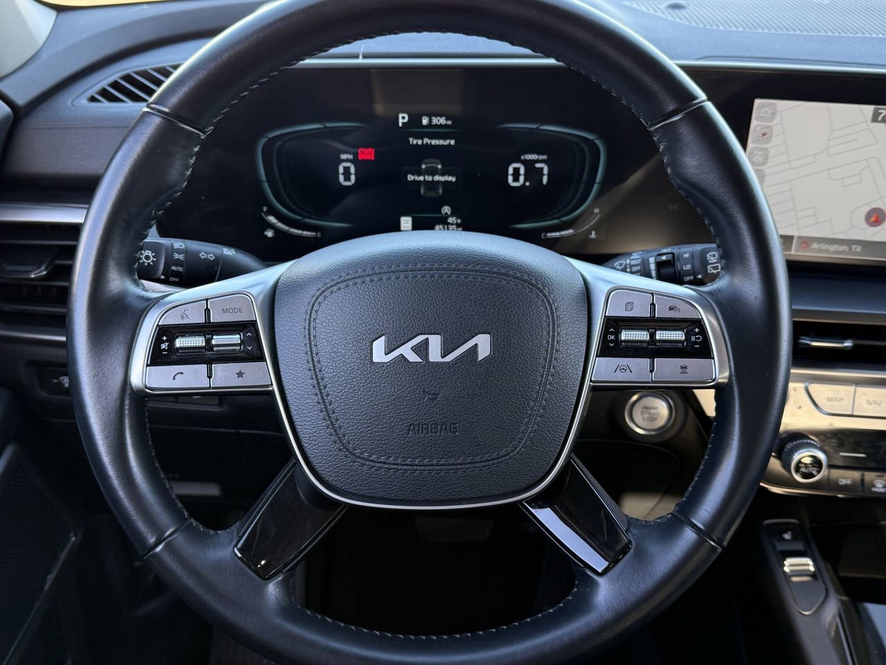 Used 2025 Kia Telluride S image 12