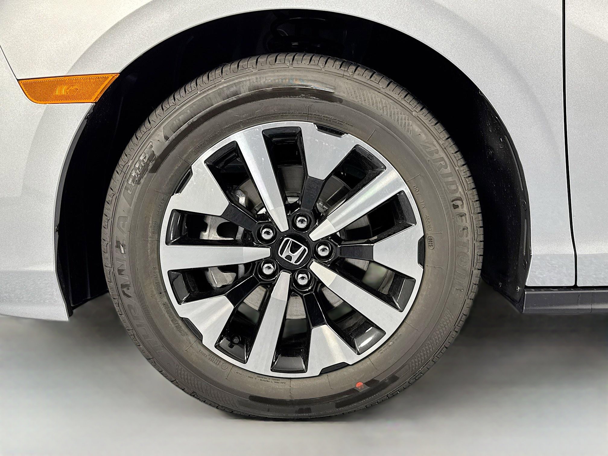 New 2026 Honda Odyssey EX-L image 32