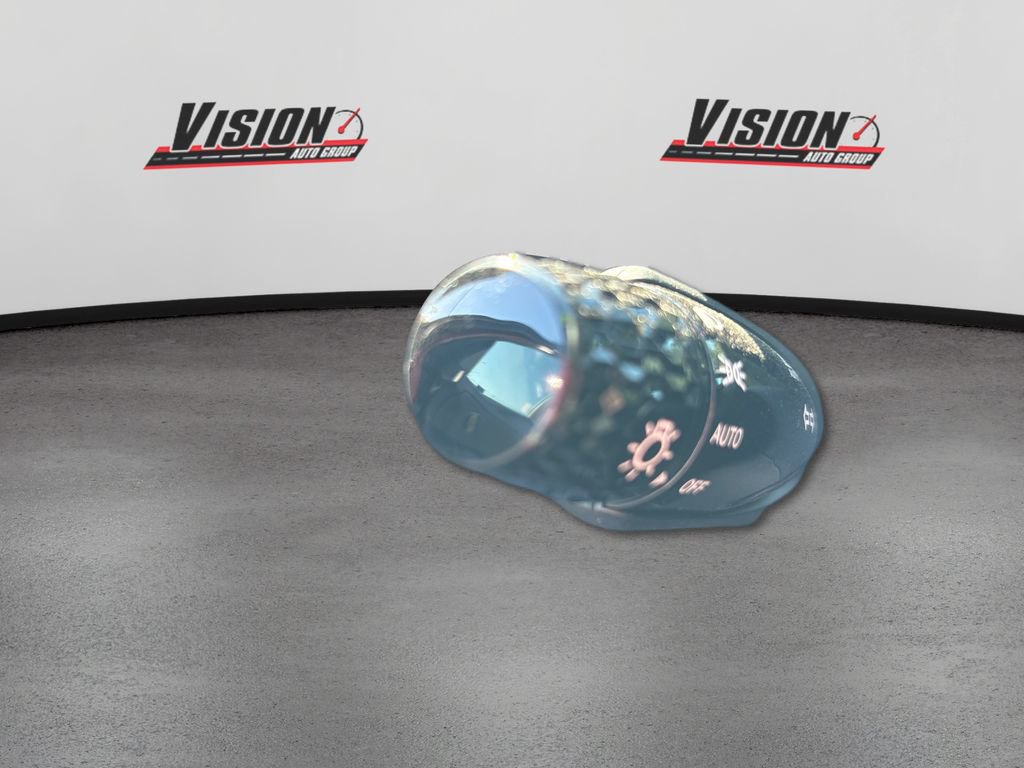 Certified 2025 Hyundai Elantra Sport image 22