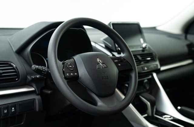 New 2026 Mitsubishi Eclipse Cross LE image 11